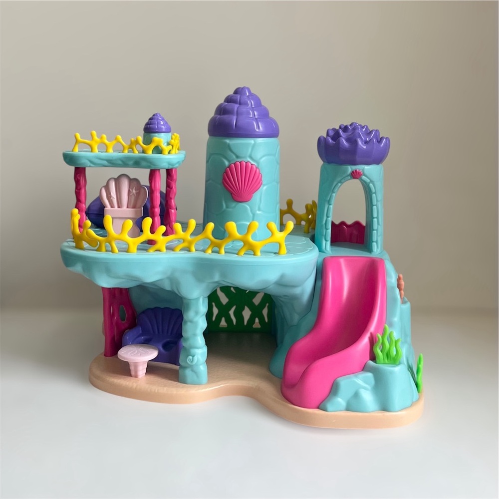 Lakeshore Learning Under The Sea Mermaid Palace Seashells Princess Playset - Picture 2 of 12
